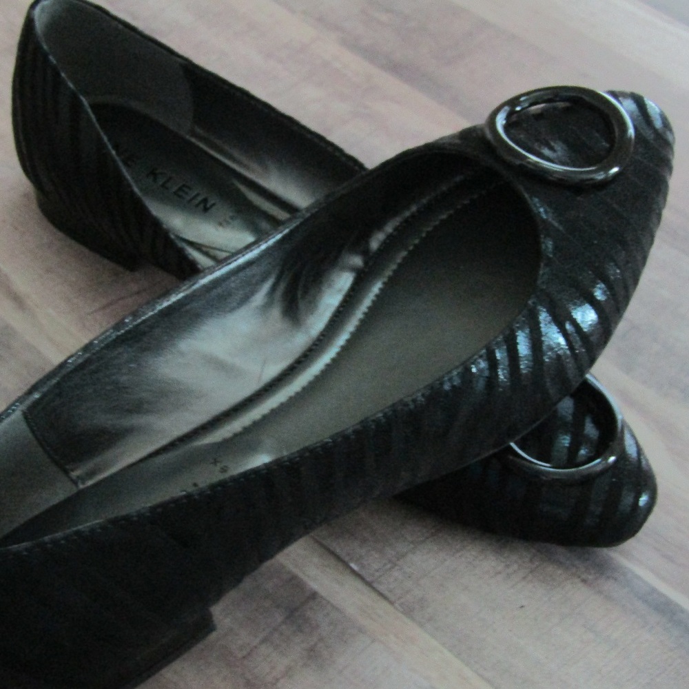 Anne Klein Animal Print Ballet shoes Black